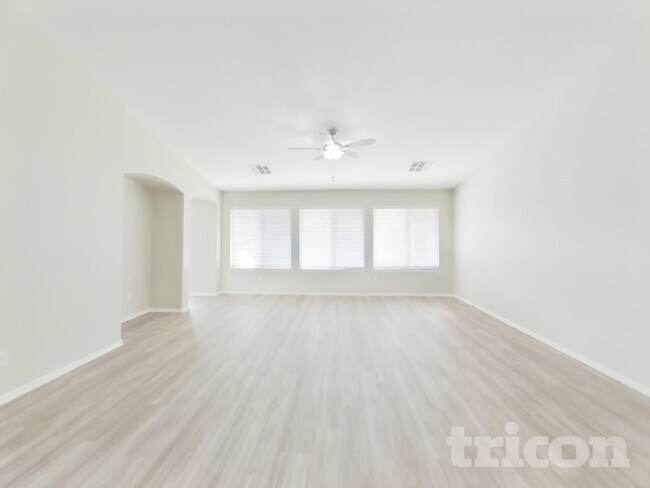 Foto del edificio - 2117 W Pickett Ct