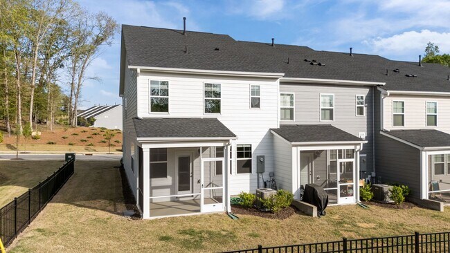 Foto del edificio - Charming 3 Bedroom Home located in Wake Forest