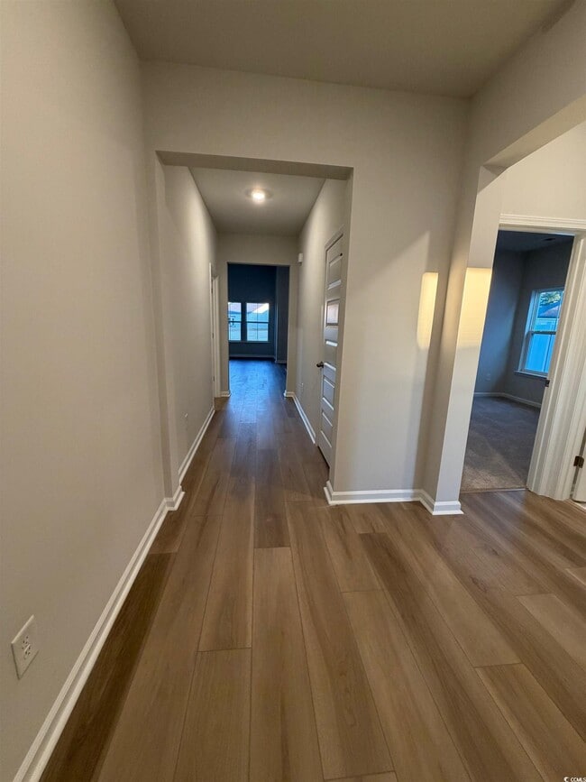 Building Photo - 699 Laconic Dr