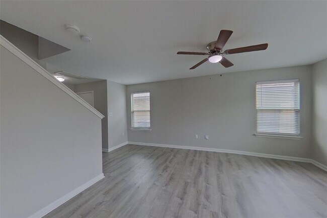 Building Photo - 15102 Verela Dr