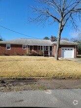 Building Photo - 412 Hartsdale Rd