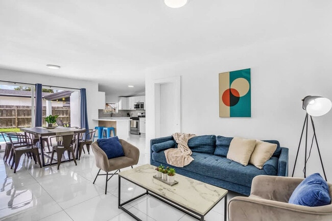 Building Photo - 7061 Coolidge St