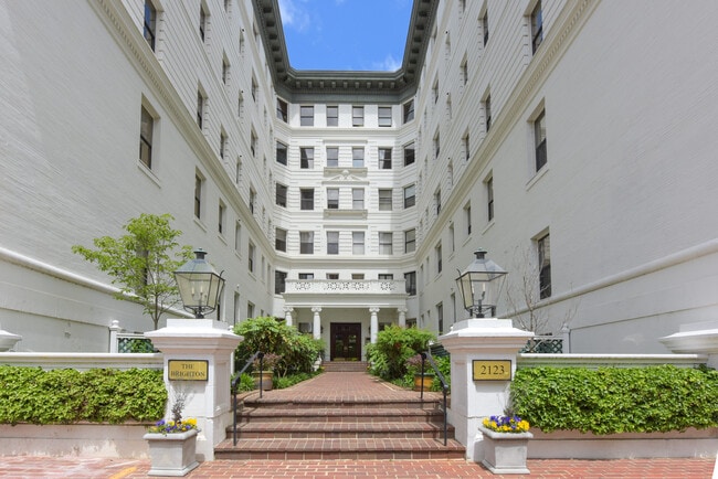 Building Photo - 2123 California St NW