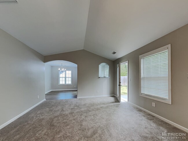 Building Photo - 1743 Jessica Ct