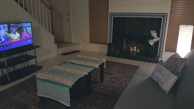 Building Photo - 7575 Cambridge St