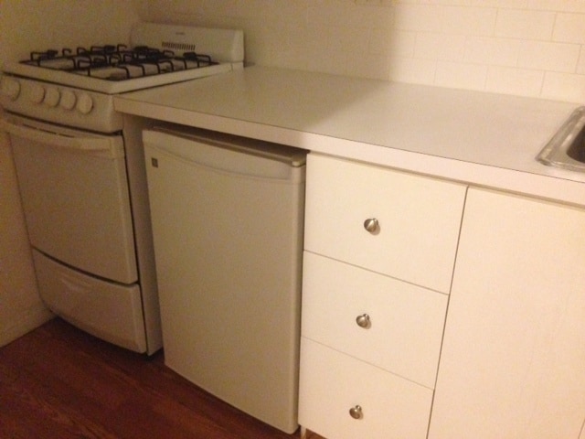 Kitchen - 1378 Lexington Ave