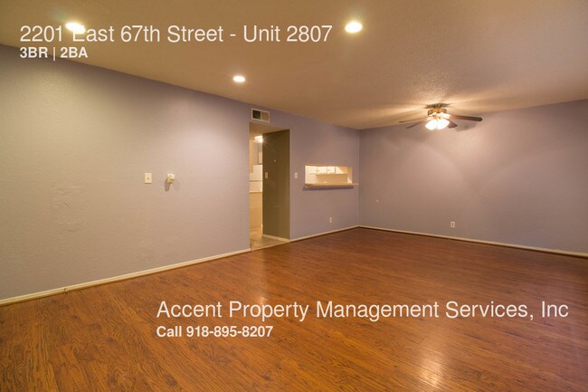 Building Photo - 2201 E 67th St