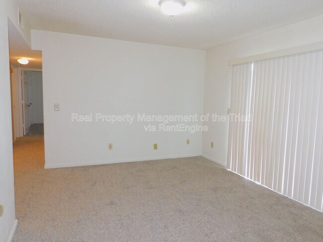Foto del edificio - 515 Mystic Dr