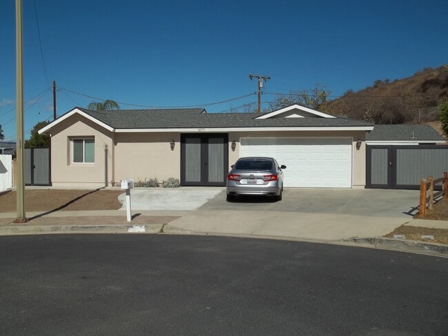 Building Photo - 1677 Sunnydale Ave