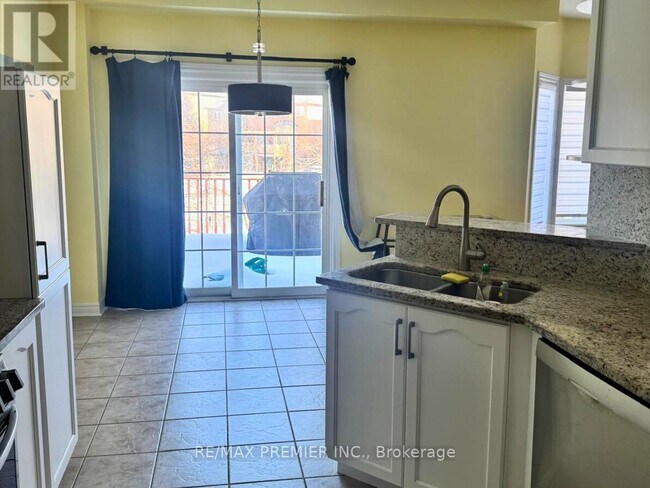 Building Photo - 35 Boom Rd