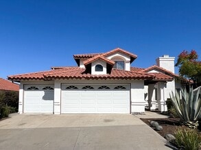 Building Photo - 5070 Summerhill Dr