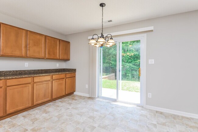 Foto del edificio - 182 Brookhaven Dr