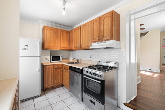 Foto del edificio - 4550 Silverwood St