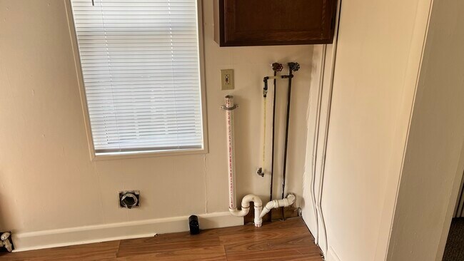 Conexión para lavadora y secadora - 560 Walnut St