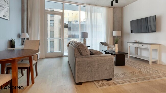 Foto del edificio - 143 E Commerce St