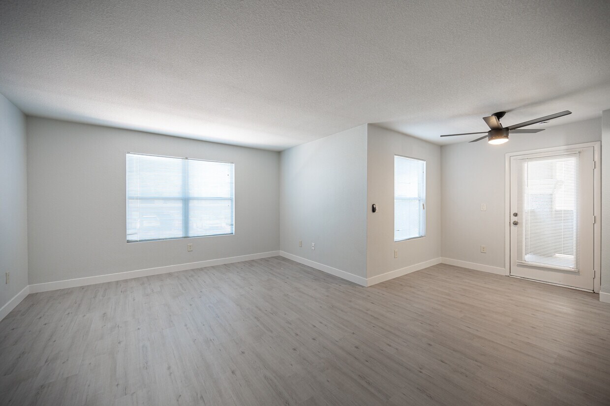 Foto principal - 5055 W Hacienda Ave