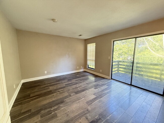Building Photo - Spacious 1-Bedroom Apartment in West Knoxv...