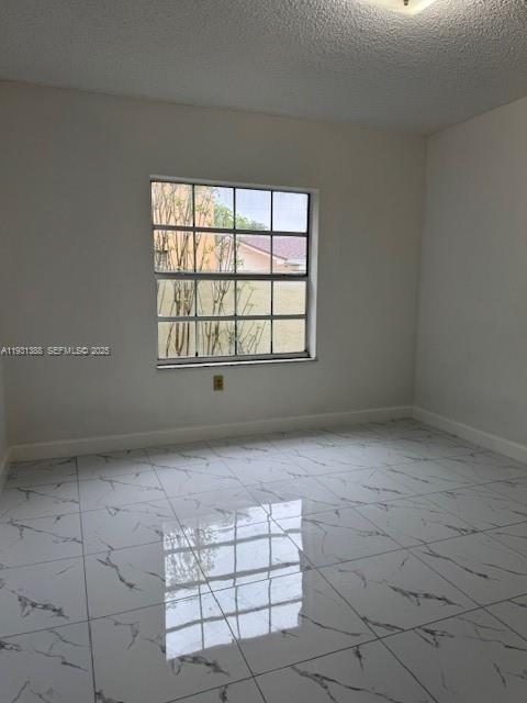 Foto del edificio - 2750 SW 10th Terrace