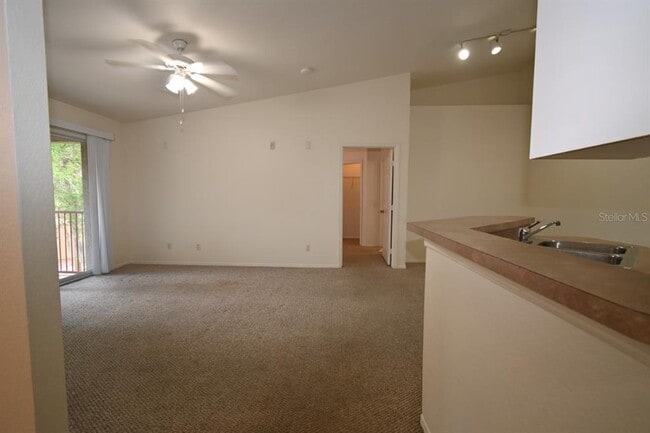 Building Photo - 36015 Deer Creek Dr