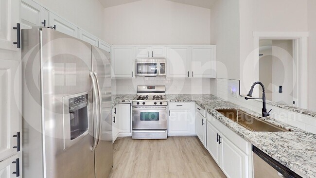 Foto del edificio - 1826 W Holland Dr