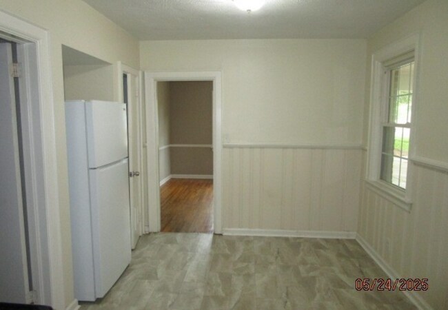 Building Photo - 2656 Fisk Rd