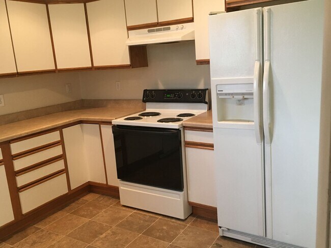 Building Photo - Charming Ranch Style 3 Bedroom Home Located in Security Widefield