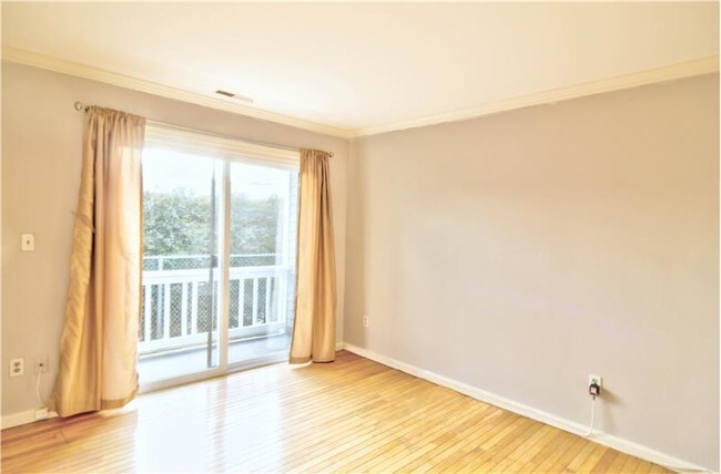 Foto del edificio - 132 Bennett St