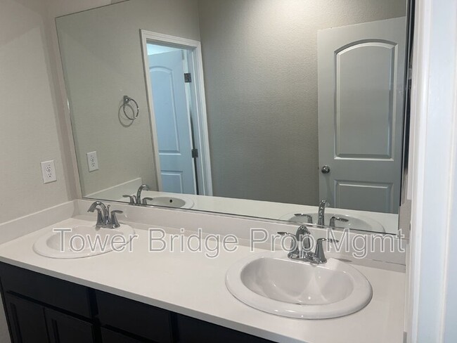 Building Photo - 1837 Terracina Dr