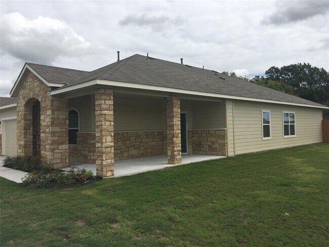 Foto del edificio - 13801 Harrisglenn Dr