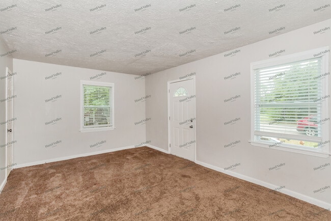 Building Photo - 802 Van Buren St