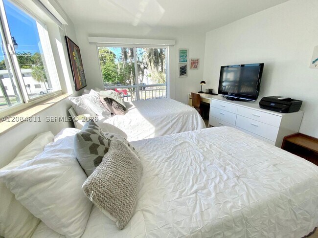 Foto del edificio - 3101 SW 27th St