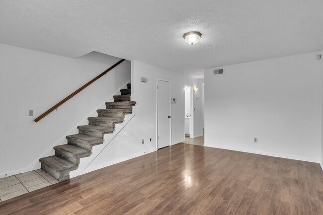 Foto del edificio - 1110 N Montgomery St