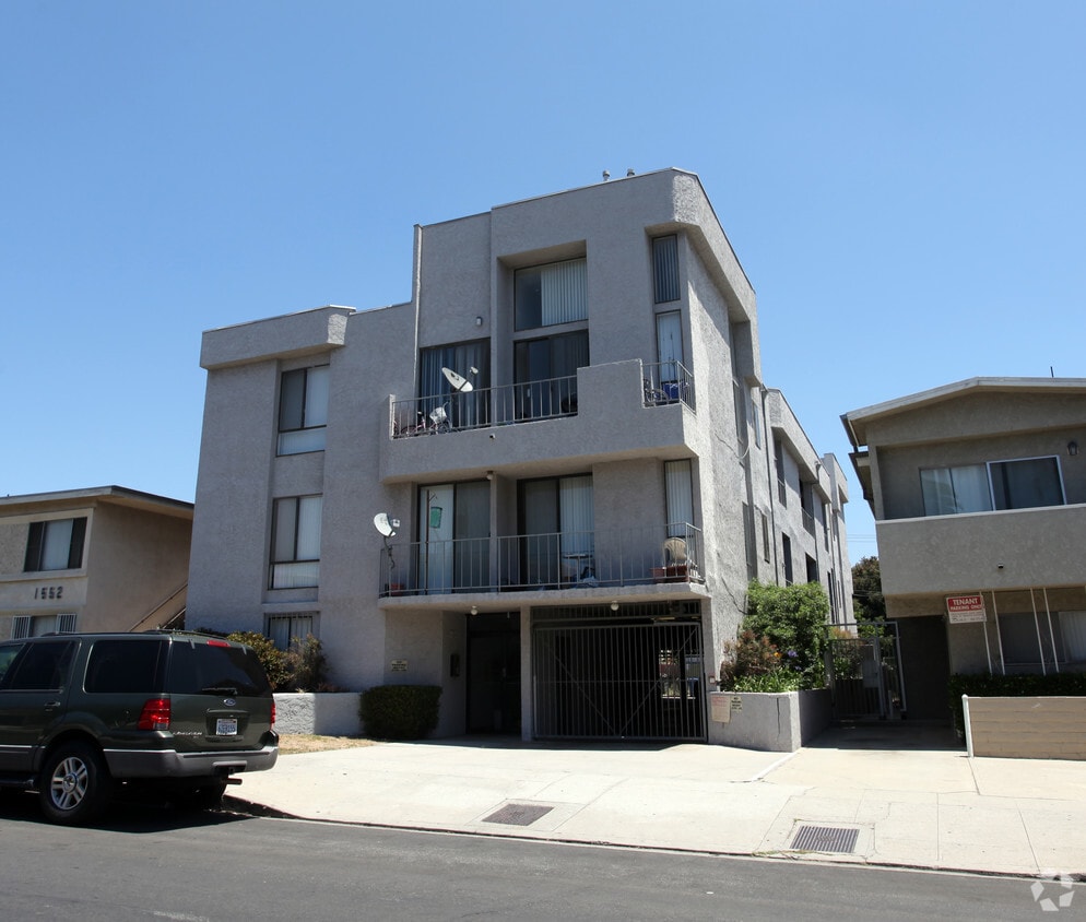 Foto del edificio - 1558 Brockton Ave