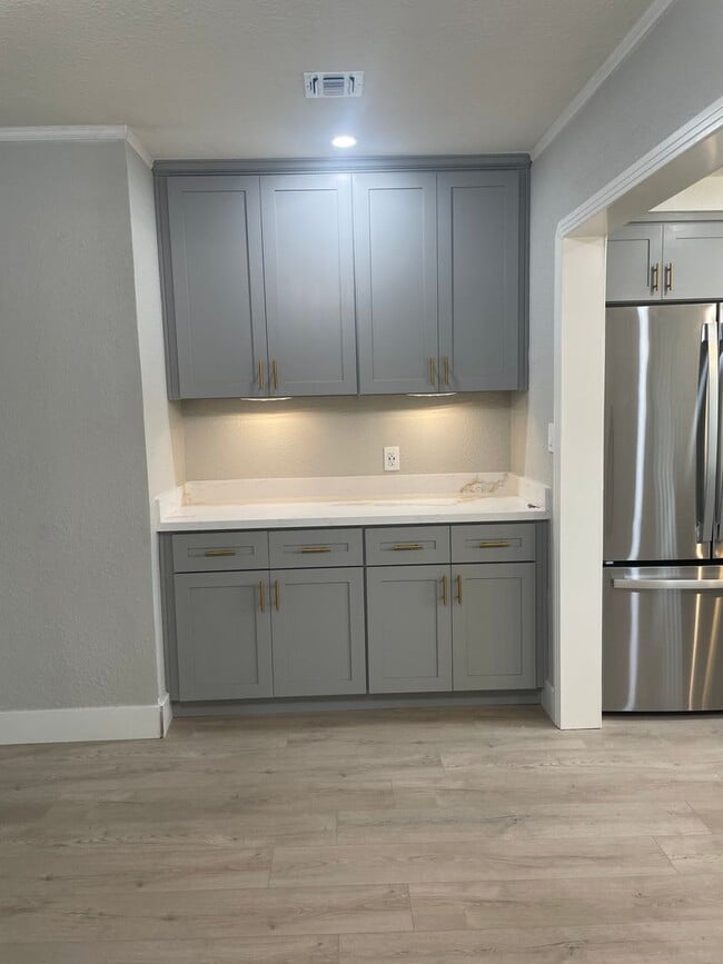 Foto del edificio - Newly Remodeled Home in East Sacramento