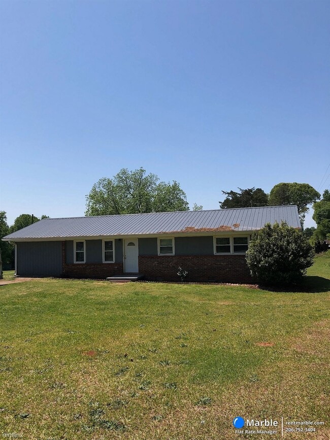 Building Photo - 4 br, 1.5 bath House - 897 Old Walhalla Hwy