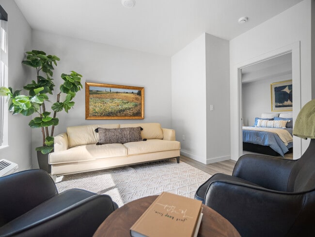 Building Photo - Sixty20 on 4th