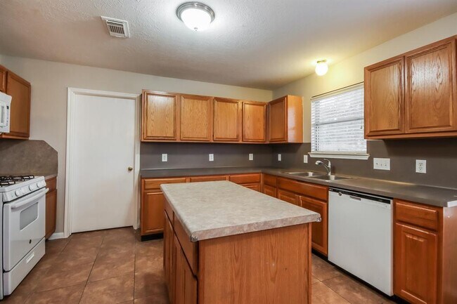 Foto del edificio - 20103 Wide Creek Ct