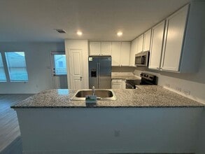 Building Photo - 135 Pasadena Pl