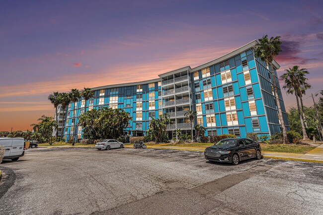Foto del edificio - 3315 58th Ave S