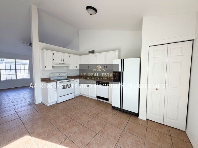 Foto del edificio - 5960 W Oregon Ave