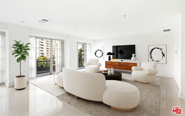 Building Photo - 10580 Wilshire Blvd