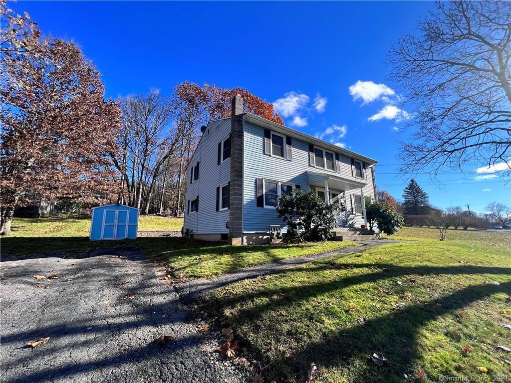 138 Waldron St, Winsted, CT 06098 Room for Rent in Winsted, CT