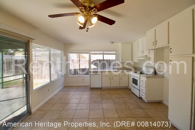 Foto del edificio - 3 br, 2 bath House - 8575 Keystone Court
