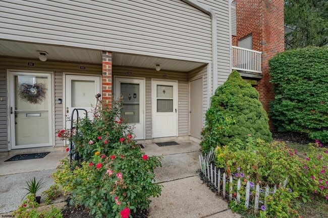 Building Photo - 254 Vail Ct