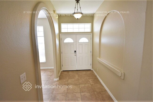 Building Photo - 1508 Sunset Village Blvd