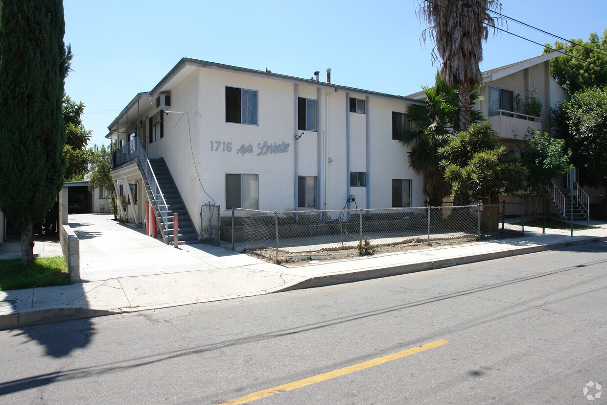 Primary Photo - Lorraine Apts