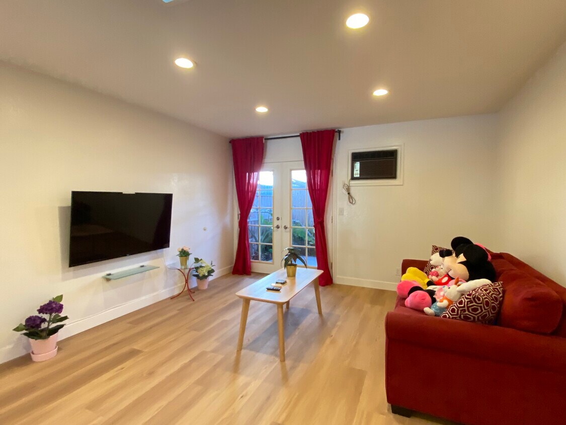 Foto principal - 7672 Amazon Dr