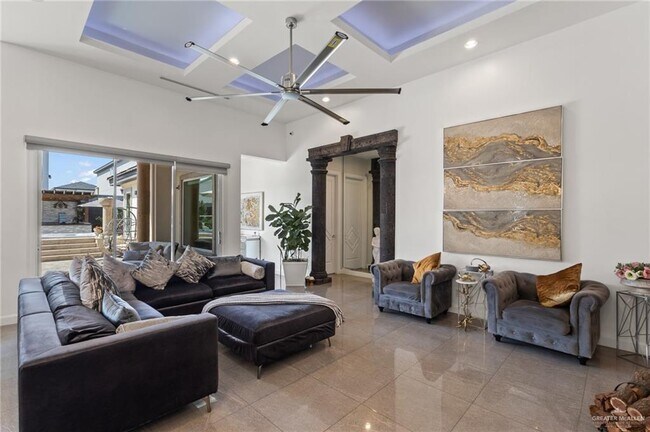 Foto del edificio - 4901 Sweetwater Ave W