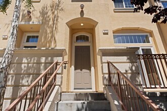 Building Photo - 879 Garrity Way