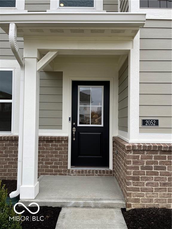 Foto del edificio - 2052 Rowena Ln